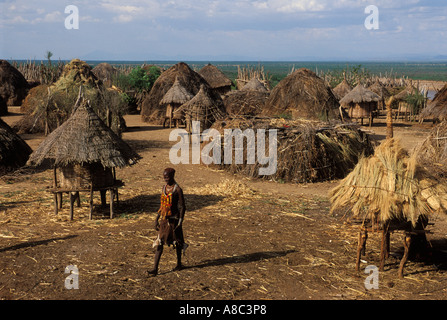 Karo village , Kolcho , au sud vallée de l'Omo, en Ethiopie Banque D'Images