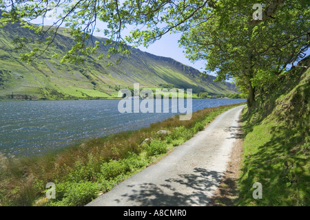 Maytime à Tal y Llyn Lake, Gwynedd, au nord du Pays de Galles Banque D'Images