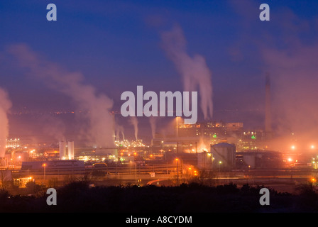 Ineos Runcorn complexe chimique sur les rives de la rivière Mersey River Weaver et Manchester Ship Canal dans Cheshire UK Banque D'Images