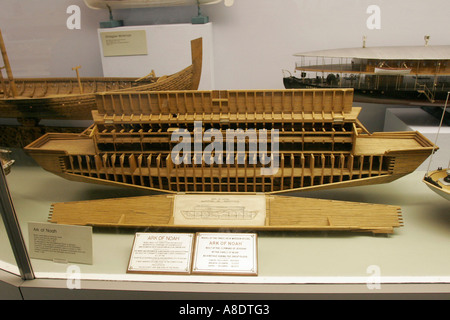 Maquettes de navires dans la région de Kelvin Hall Museum of Transport Glasgow Ecosse GB UK Banque D'Images