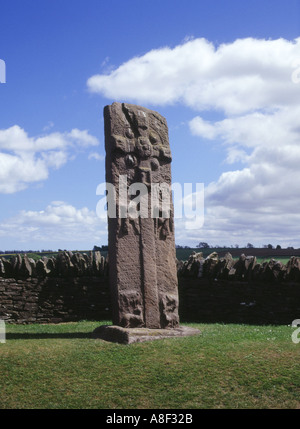 Dh ABERLEMNO PICTE ANGUS stone sculptures croix celtique gravée Banque D'Images