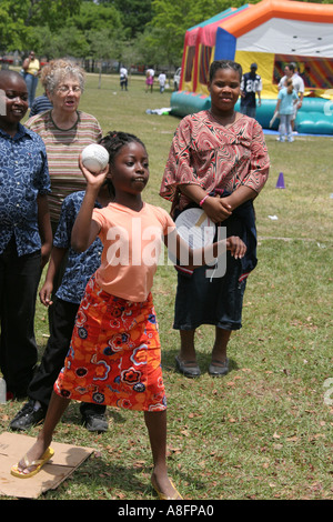 Miami Florida,Tropical Park,Drug Free Youth in Town DFYIT club,anti-addiction programme organisation à but non lucratif,familles parents enfants chil Banque D'Images