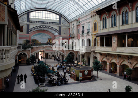 Jumeirah, centre commercial Mercato, l'Émirat de Dubaï, Emirats Arabes Unis. Photo par Willy Matheisl Banque D'Images