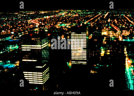 Nuit vue aérienne du centre-ville de Louisville KY Banque D'Images