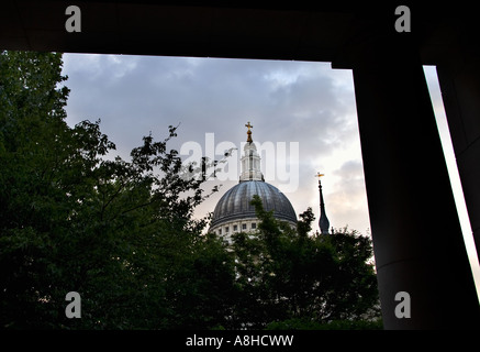 Voir l'encadré de la cathédrale Saint Paul de Londres.. de l'Angleterre. Banque D'Images