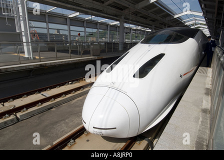 Tsubame nouveau train Shinkansen, à Kagoshima, Kyushu au Japon Banque D'Images