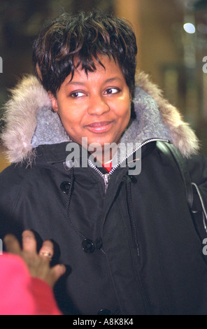 Femme de 22 ans participant à la cérémonie de la journée Martin Luther King et de mars. St Paul Minnesota USA Banque D'Images