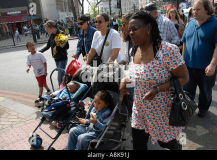 Arme anti mars à Londres par les mamans et des proches de victimes de crimes violents à Londres. Banque D'Images