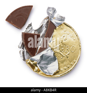 A broken chocolate Euro coin Banque D'Images