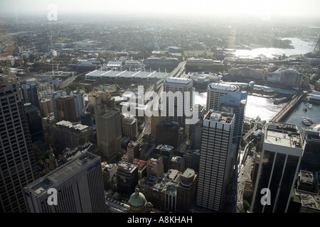 Niveau élevé semi oblique vue aérienne sud-ouest vers Darling Harbour Haymarket et Pyrmont à partir de la Tour de Sydney à Sydney, Nouvelle Banque D'Images