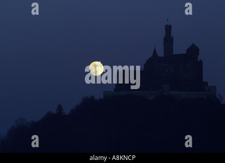 Le Château de Marksburg le haut de la vallée du Rhin près de Kobern-gondorf, Rhénanie-Palatinat, Allemagne Banque D'Images