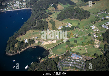 Vue aérienne de la colonie pénitentiaire de Port Arthur, péninsule de Tasman, SE la Tasmanie, Australie, horizontal, Banque D'Images