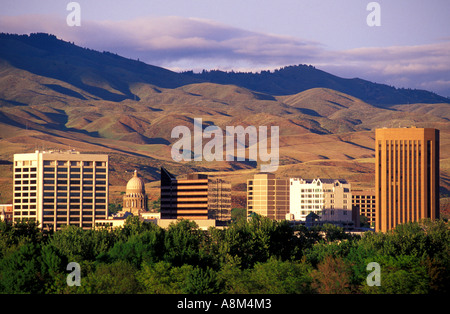 La ville de Boise IDAHO USA vue rapprochée de Boise Skyline et de montagne Banque D'Images