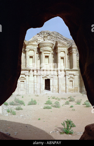 Le monastère (Al Deir) - Petra JORDANIE Banque D'Images