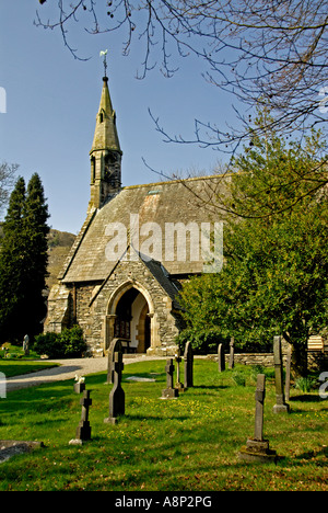 Eglise de Saint James, Staveley. Parc National de Lake District, Cumbria, Angleterre, Royaume-Uni, Europe. Banque D'Images