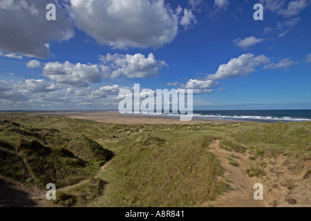 Dunes de sable de la plage de Snook et Northumberland NNR Lindisfarne Banque D'Images