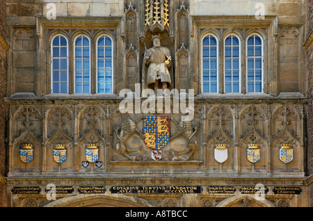 La porte principale de TRINITY COLLEGE CAMBRIDGE EN ANGLETERRE Banque D'Images