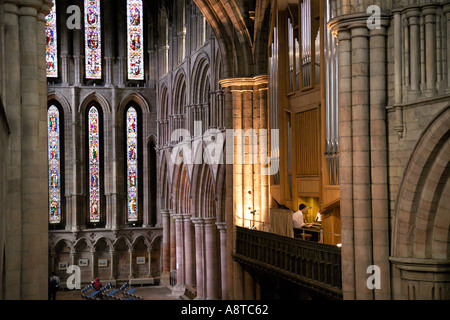 Abbaye de Hexham Northumberland England organ loft et de l'intérieur Banque D'Images