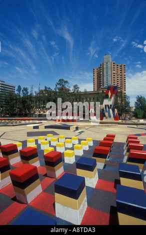 Des blocs de couleur à l'extérieur du Parlement building Adelaide (Australie) Banque D'Images