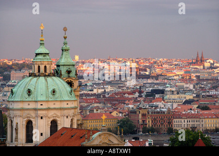 Ville de Prague skyline at sunset Banque D'Images