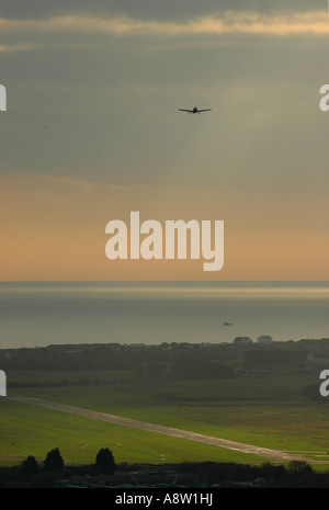 Vues long de l'aéroport de Shoreham également connu sous le nom de Brighton City Airport de West Sussex Banque D'Images