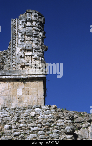 L'état du Yucatan au Mexique Uxmal Chac sculptés masque au quadrangle Nunnery Banque D'Images