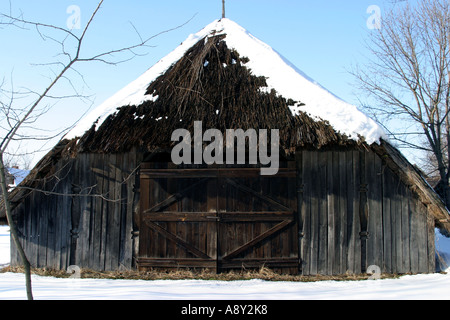 Région Europe Hongrie Campagne Nyirseg abri d'hiver nature neige Banque D'Images