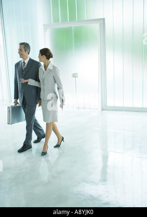 Les hommes et de partenaires d'affaires Banque D'Images