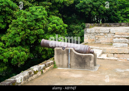 Cannon à Tung Chung Fort Hong Kong Chine Banque D'Images