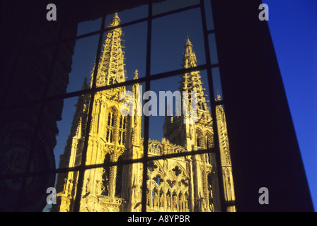 La Cathédrale de Burgos vu de Meson del Cid BURGOS Castille et Leon Espagne Banque D'Images