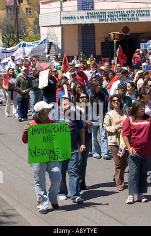 Cesar Chavez manifestants Mars San Antonio Banque D'Images