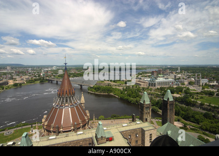 Vue aérienne d'Ottawa à partir de la tour de la paix à l'édifice du Parlement Banque D'Images