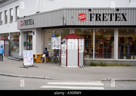 Boutique de charité de l'Armée du salut à Kirkenes, Norvège Banque D'Images