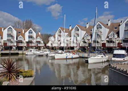 Quayside Apartments & Location Moorings à Christchurch, Dorset, UK. L'Europe Banque D'Images