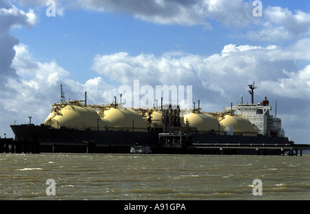 Gaz naturel liquéfié (GNL) tanker Banque D'Images