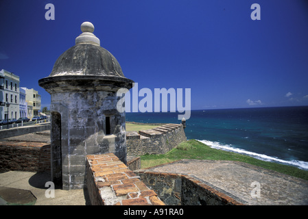 Puerto Rico, Old San Juan. Guérite à Fort San Cristobal, 17e siècle, une partie des défenses avec le Fort El Morro. Banque D'Images