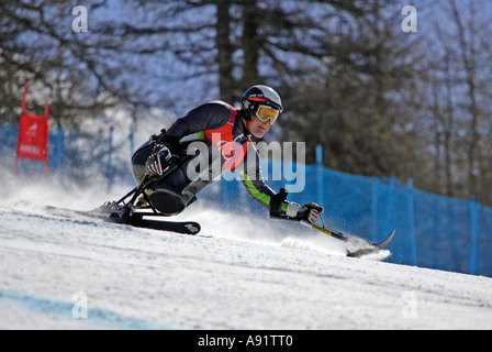 Martin Braxenthaler LW10 2 de l'Allemagne dans le Super G Ski alpin Hommes assis sur son chemin de la concurrence pour gagner la médaille d'or Banque D'Images