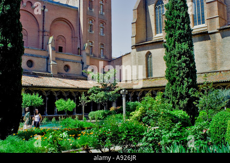 Toulouse, France, jardin intérieur de l'ancienne architecture en Beaux-Arts Musée 'Musee des Augustins' Bâtiment au centre de la vieille ville Banque D'Images