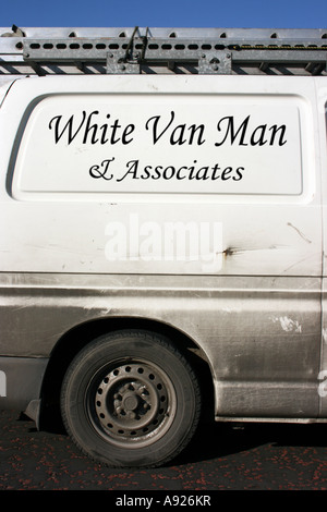 White Van Man et Associés signer sur le côté de la Protection des accidents du van Banque D'Images