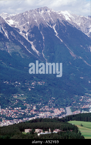 Au-dessus des Alpes du Tyrol innsbruck Autriche Europe Banque D'Images