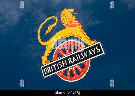 Gros plan du panneau British Railways sur le train de locomotives Sir Nigel Gresley Angleterre Royaume-Uni Grande-Bretagne Banque D'Images