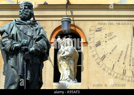 Détail du Palais des Gouverneurs à Piazza Garibaldi Parma Italie Banque D'Images