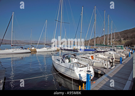 Marina Low Wood, Windermere, Lake District, Cumbria Banque D'Images