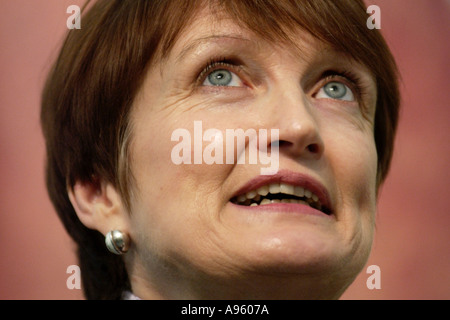 Tessa Jowell député Secrétaire d'État à la culture des médias et du Sport s'exprimant sur scène à Hay Festival 2002 Banque D'Images