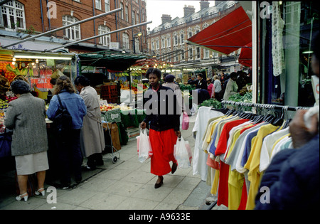 Marché de Brixton Electric Lane South London. Banque D'Images