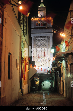 Rue étroite en Tunisie Banque D'Images