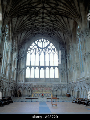 Grand rideau de fenêtre dans la Dame Chapelle, Cathédrale d'Ely, Ely, Cambridgeshire, Angleterre, Royaume-Uni. Banque D'Images
