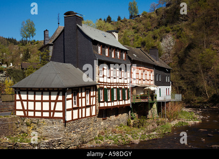 Maisons à colombages de la Rur dans Monschau Eifel Allemagne Banque D'Images