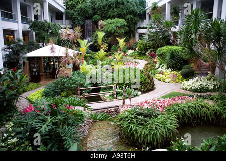 Beau jardin d'ornement Jardin Botanique thaïlandais basé à l'hôtel Dusit Resort à Pattaya, Thaïlande du sud Banque D'Images