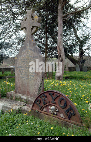 Au cimetière de l'église anglicane St Michael à Helston Cornwall UK Banque D'Images